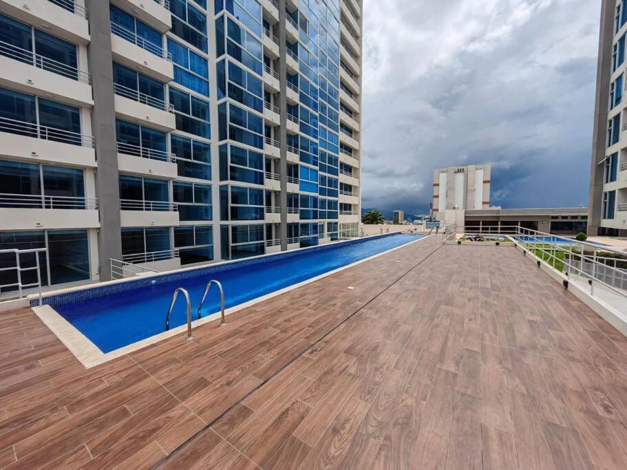 1102 Torre Los Yoses Hermoso Apartamento En Barrio Escalante Sin Parqueo San José Eksteriør billede